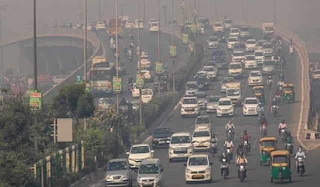 दिल्ली NCR में इन नियमों में दी गई ढील, वाहन लेकर जा रहे हैं तो पढ़ लीजिए खबर