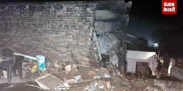 UP  के काकोरी में सिलेंडर ब्लास्ट, 3 बच्चियों सहित एक ही परिवार के 5 लोगों की मौत