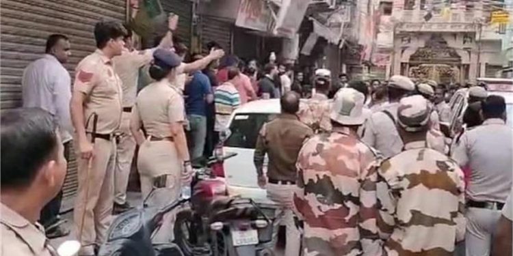 दिल्ली के पांडव नगर में 4 साल की बच्ची से रेप, ट्यूशन टीचर का भाई हुआ गिरफ्तार