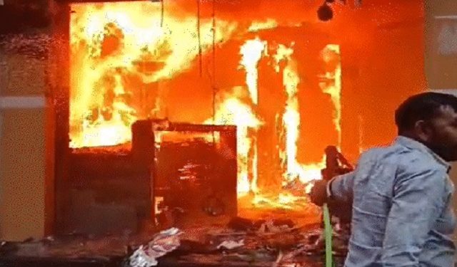 कोटाः हॉस्टल में लगी आग, 8 छात्र झुलसे…बिल्डिंग सील