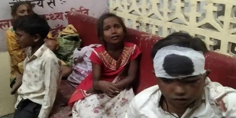 शाहजहांपुर: श्रद्धालुओं से भरी दो ट्रैक्टर-ट्रॉली पलटीं, दो लोगों की मौत…36 लोग घायल