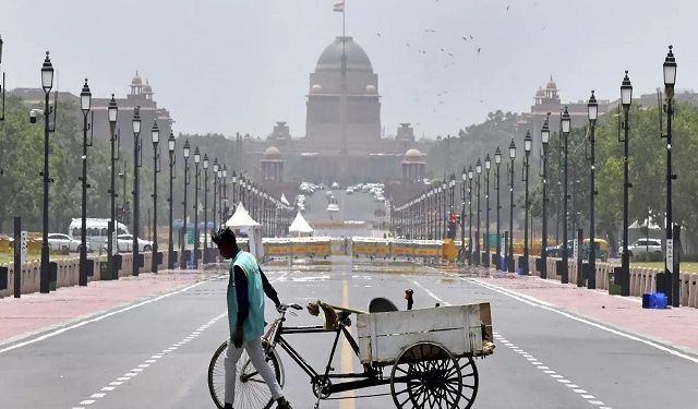 दिल्ली में भीषण गर्मी का प्रकोप जारी, मौसम विभाग ने ”रेड अलर्ट” जारी किया