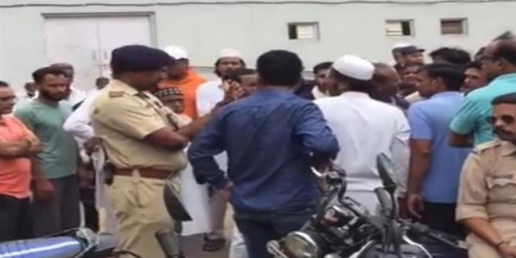 स्कूटी से टक्कर के बाद हुआ विवाद, बाइक सवार युवक और उसके साथियों ने अधेड़ को उतार दिया मौत के घाट