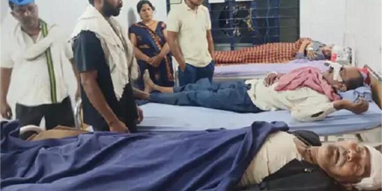 बाप-बेटी को खेत में दौड़ा-दौड़ाकर पीटा…देखती रह गई पुलिस, जमीन नापने के लिए हुआ खूनी खेल