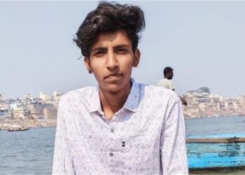 खंडवा में पिकअप और बाइक में जोरदार टक्कर, बाइक जलकर खाक, एक की मौत