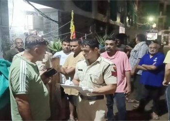 लोन के बोझ से परेशान युवक ने की आत्महत्या, मां और भाई भी हैं दिव्यांग