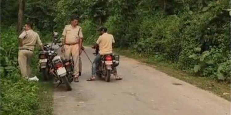 सीधी में दलित युवती से गैंगरेप, मुंह दबाकर पीड़िता को जंगल में ले गए पांच आरोपी, प्रेमी को डंडे से पीटा