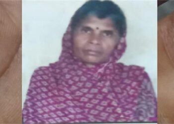 कलयुगी बेटे ने पत्नी के साथ मिलकर छीन ली मां की सांसें, तड़पा-तड़पा कर मारा