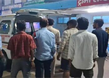 कैमूर में भयानक सड़क हादसा, मां के अंतिम संस्कार के लिए जा रहे बेटे को यूं खींच ले गई मौत, तीन घायल