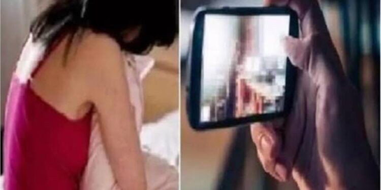 भोपाल में युवक ने दो महिलाओं से किया रेप, पत्नी ने बनाए वीडियो, फिर शुरू हुआ ब्लैकमेल का खेल