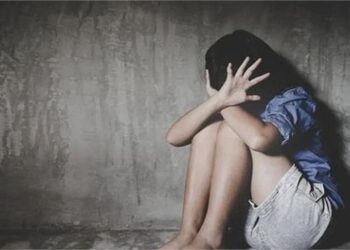 स्कूली छात्रा को अगवा कर किया रेप, गंभीर हालत में सड़क किनारे फेंका