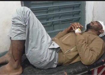 प्रेम की खौफनाक सजा: युवक को पेड़ से बांधकर पीटा, मूंछ उखाड़ी – गुना में दिल दहला देने वाली बर्बरता!