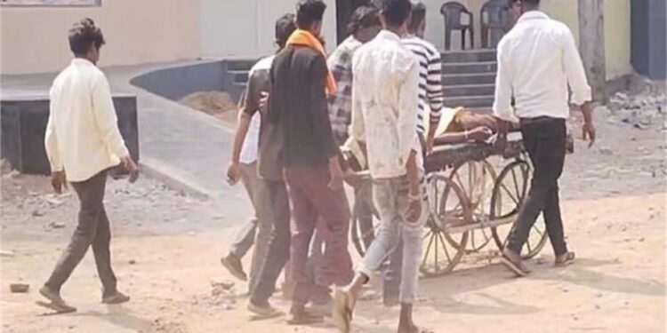 पिता ने बच्चों के लिए खरीदे नए कपड़े बने कफन…दिवाली पर बेटे की मौत से मिला कभी न भूलने वाला गम